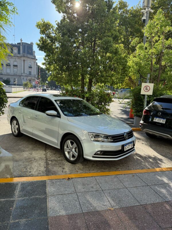 Volkswagen Vento Comfortline 2018 Motor 1.4 Automático