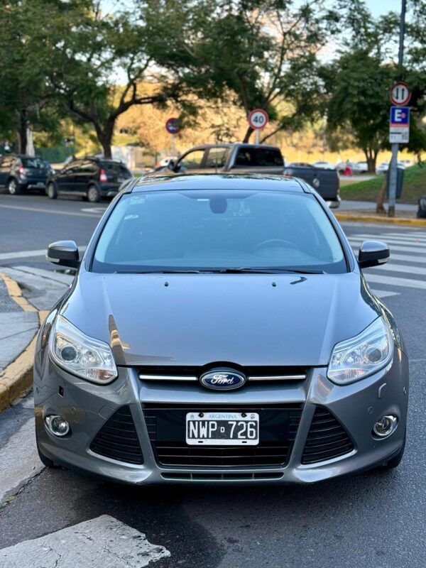 Ford focus titanium 2.0 2014